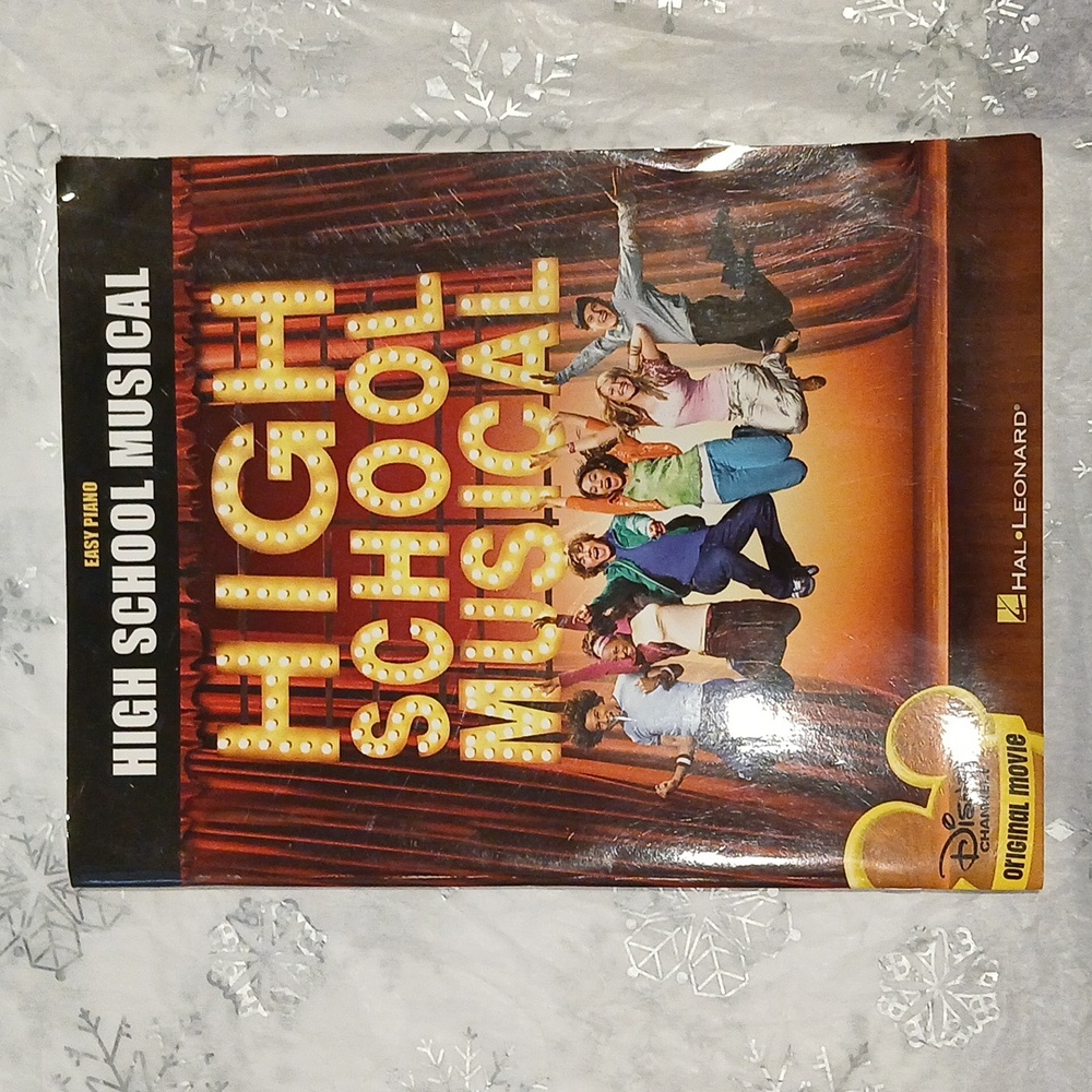 🍊3/$15🍊 Disney High School Musical Piano Book